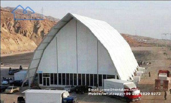 Heavy Snow Resistance -telat rakennetaan Pyramid Roof Outdoor Commercial -tapahtumaan